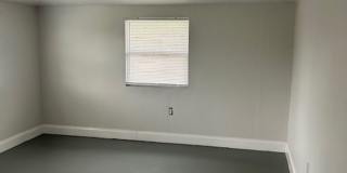 Well maintained 3/2 centrally located and available now! Well maintained 3/2 centrally located and available now! Gallery 6