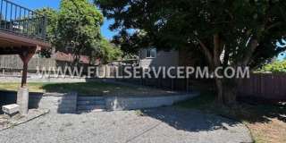 Exceptional South Beacon Hill 3 BD 2 BA! Huge Deck! Gallery 38