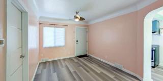 2218 Hoyt Avenue Gallery 1