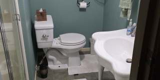 1415 West 49th Street Gallery 7