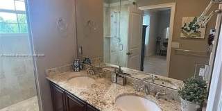 7139 Greenwood Park Circle Gallery 26