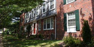 Colonial Village Apartments Gallery 17