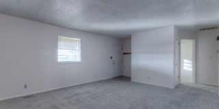 2 Bedroom 1 Bath Duplex Gallery 12