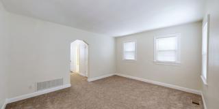 Newly Renovated 2 Bed/1 Bath Home in Camp Taylor Gallery 7