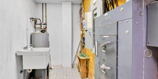 23455 Telegraph Gallery 19