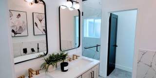 ABSOLUTELY UNBELIEVABLE NEW HIGH END CUSTOM HOME! Gallery 24