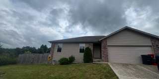 3 Bed 2 Bath home Close to Fort Leonardwood Gallery 1