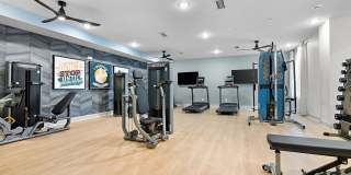 Rosalia Verdae - 55+ Active Adult Apartment Homes Gallery 12