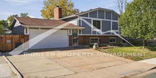 Spacious Home with Wood Fireplace and Deck Gallery 1
