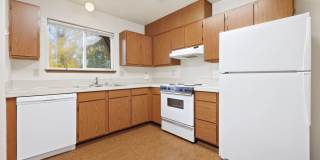 MOVE IN READY! Includes water, sewer and garbage. 2 bed 1 bath downtown Olympia! Gallery 10