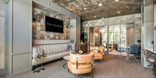The Hudson Gallery 9