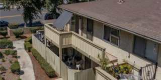 1037 W Francis St Apt F Gallery 2