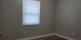 2410 W Cypress St Apt B Gallery 9