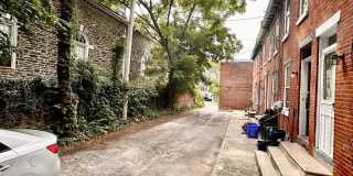 7 PENN Court Gallery 12