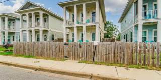 1002 W Main St Gallery 1