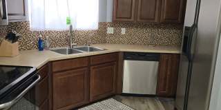 3 Bedroom Home, 2 Bath, Furnished Gallery 7