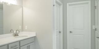 Modern 3 Bedroom Home in Red Bank Gallery 21