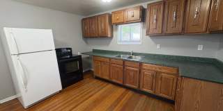 Charming & Spacious 2-Bedroom Home with Private Backyard and Garage Parking Gallery 12