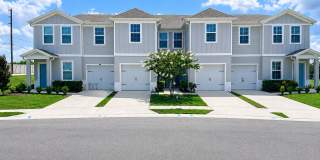 Wonderful 3BD/2.5BTH Townhome in Holiday! Gallery 1