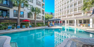 The Halstead Gallery 22