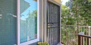 2Bed/2Bath Condo near Downtown San Diego!~ 2538 C St. #7 Gallery 3