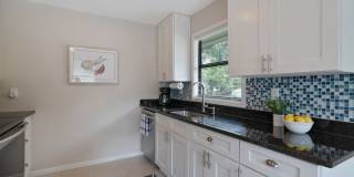 2475 Alameda Avenue - B Gallery 11