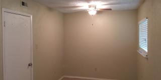 College Station - 1 bedroom /1 bath condo in Northgate area!! - Walking or biking distance to TEXAS A&M Gallery 5