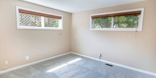 Beautiful 4 Bedroom Home Gallery 35