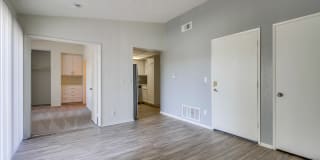 Harbor Cliff Apartments Gallery 11