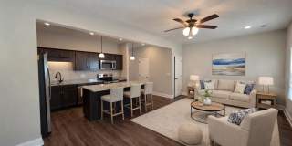 $250 OFF Move In Special! Gallery 12