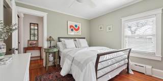 24 Jennings Avenue Gallery 28