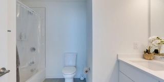 2008 NORTHBANK PLACE Gallery 8