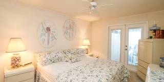 ** SMOKEHOUSE BAY OF MARCO ** 2/2 SEASONAL UNIT ON MARCO ISLAND AVAILABLE ** BEST WATERWAY VIEW HERE ** Gallery 66