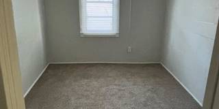 1005 W Arch St Gallery 4