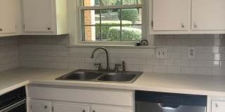 2 Bed/2 Bath Condo located in Green Hills only minutes to Vandy and Easy Interstate Access, 1 Car Garage Gallery 7