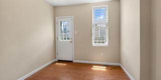 1842 MCKEAN Street Gallery 34