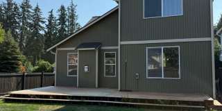 Located in the Heart of Maple Valley Gallery 18