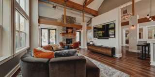 Bella Vista Gallery 25