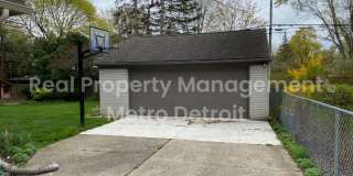 4-Bedroom Home in Troy, Michigan Gallery 16
