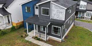 2321 Carter Avenue Gallery 4