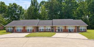 43/47/51/57 Welch Ct Gallery 1