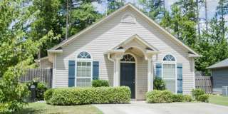 Super cute home in the Village at Midtown of Opelika Gallery 1