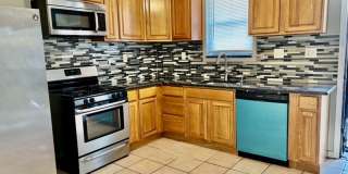 2445 East Huntingdon Street Gallery 6