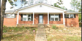 101 White Oak Lane Gallery 1