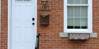 1107 N LEE Street Gallery 1