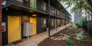Edgewood Mews Gallery 13