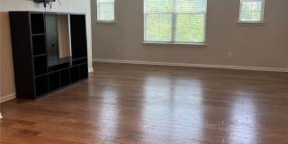 1042 Bexton Street Gallery 9