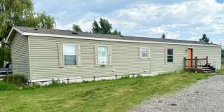 3 Bed 2 Bath Mobile Home on Half Acre in South Kalispell Gallery 1