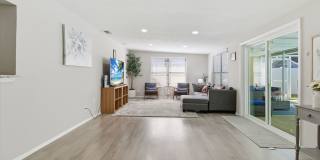 Charming Sarasota Retreat –4-Bedroom/3-Bathroom Modern Pool Home Near Everything! Gallery 18