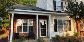 Beautiful 3-bedroom, 2.5-bathroom townhome Gallery 1